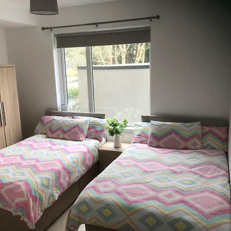 Newcastle Guest House Голуей Екстериор снимка